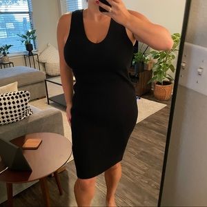 Express cable knit v neck midi dress - black  Size medium